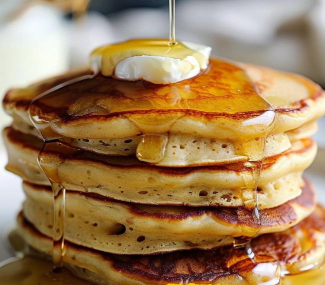 Healthy Greek Yogurt Pancakes | Easy Flourless Recipe