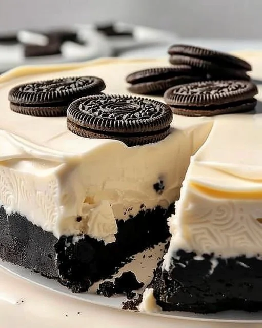 Cheesecake de Oreo sin horno, postre fácil y delicioso con galletas Oreo