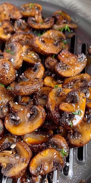 Champiñones crujientes cocinados en freidora de aire