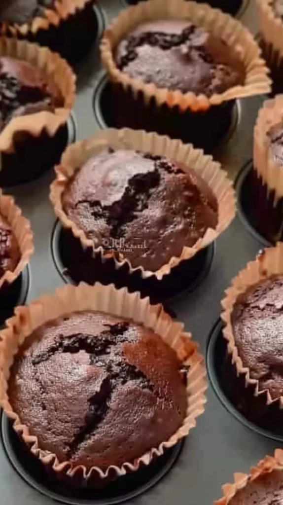 Muffins Doble Chocolate al Estilo de Panadería