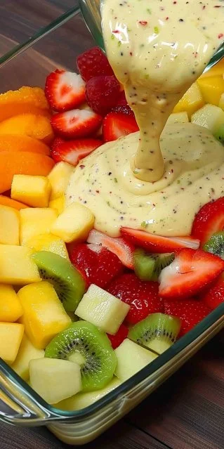 Deliciosa ensalada de frutas para un postre saludable y refrescante