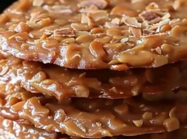 Galletas de mantequilla de maní y coco sin hornear, preparadas fácilmente