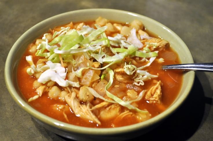 Pozole mexicano tradicional